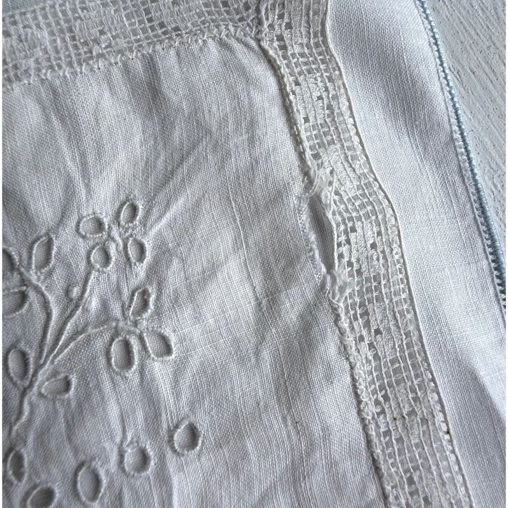 Vintage Embroidered Linen Lot 6 Cutwork Floral Table Linens Hankies
